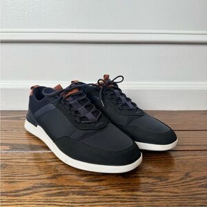 Men's Black Casual Sneakers with White Sole
